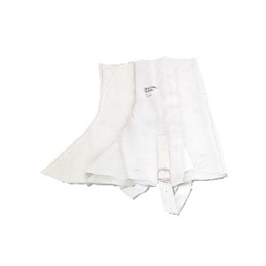 Gu&ecirc;tre en cro&ucirc;te de bovin naturelle dessus du pied couvrant enti&egrave;rement une chaussure. GUETRE67100V